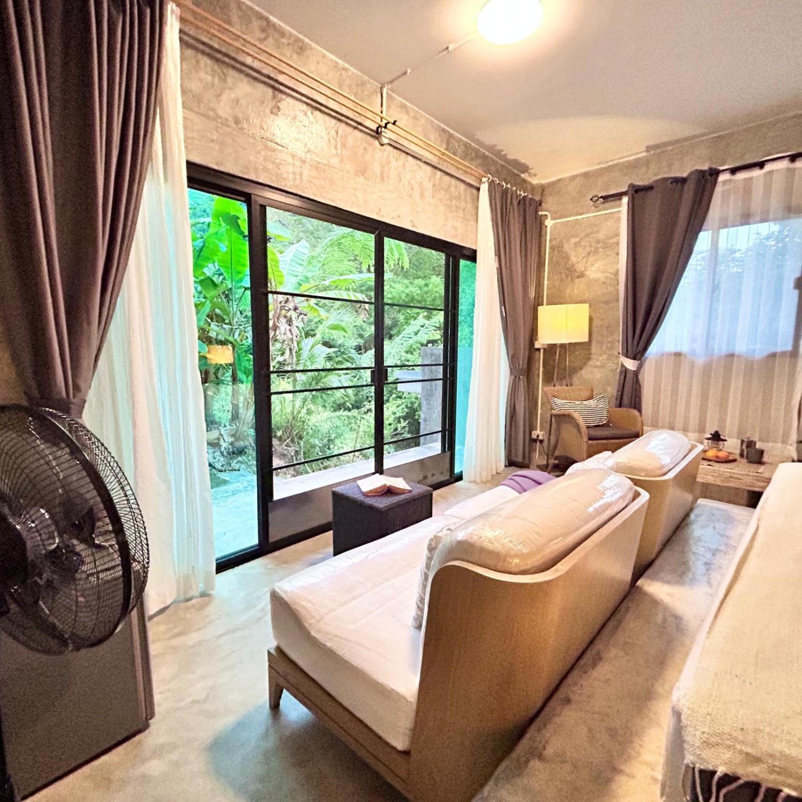 Phuchada Residence Nai Yang Beach Buitenkant foto