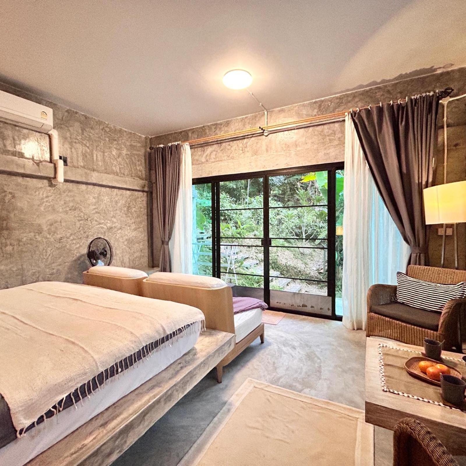 Phuchada Residence Nai Yang Beach Buitenkant foto